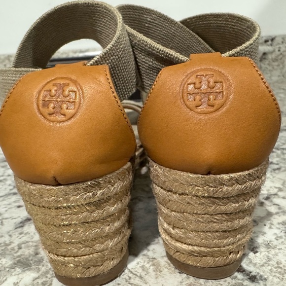 Tory Burch Canvas Espadrilles Wedges Tan Gold Size 6B - Picture 7 of 12
